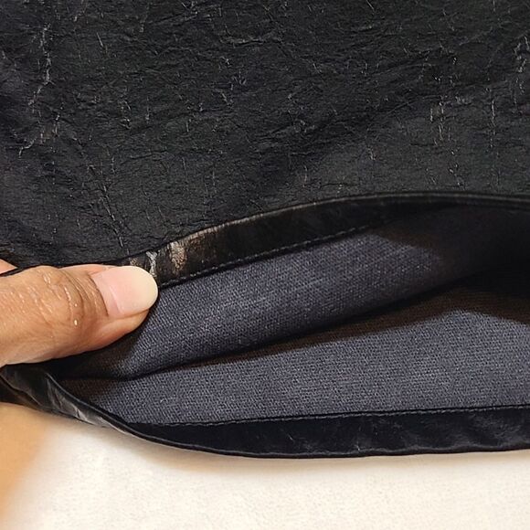 🌿"Forever 21"  pants ( leather look) size M. - Picture 4 of 11